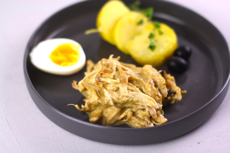 Aji de Gallina: Peruanisches Hähnchen in Kondensmilch-Chili-Creme ...